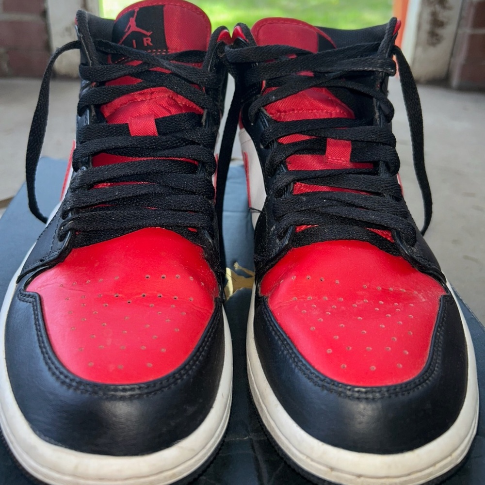 AIR JORDAN 1 MID BLACK/FIRE RED-WHITE NOIR/BLANC/ROUGE - Picture 3 of 5